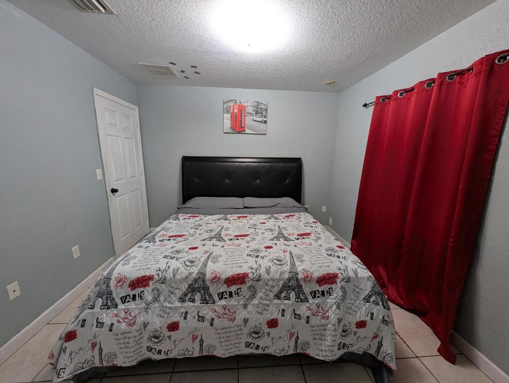 King Room interior